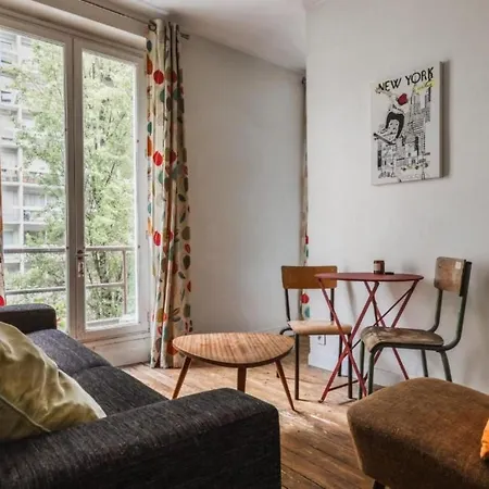 7 By Interhome * Parigi